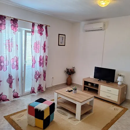 Mare Apartman Vinišće